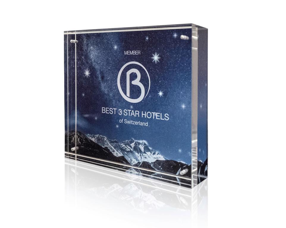 Hotel Arcade Sins Bagian luar foto